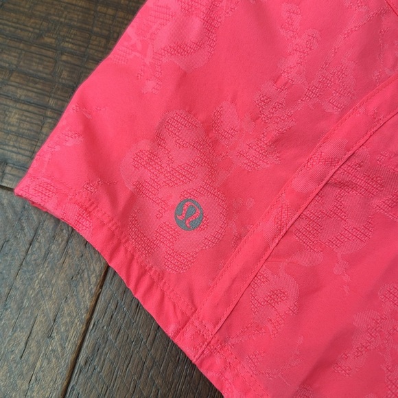 Lululemon Women’s Athletic Shorts in Hot Pink - Picture 6 of 8